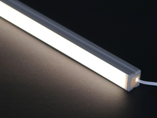 XQ LED Lichtleiste hell und günstig, 633 Lumen in 4000K neutralweiß,  homogene Ausleuchtung für Regalbeleuchtung oder Küchenbeleuchtung